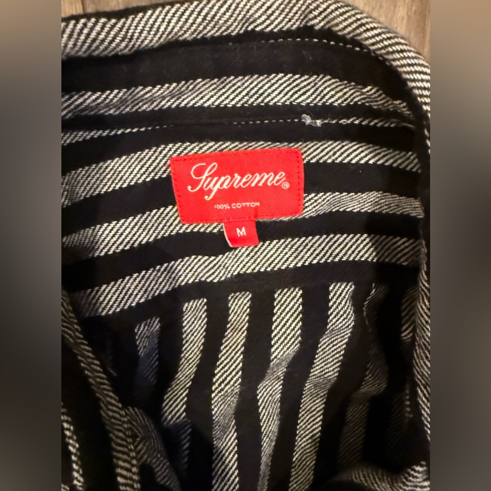 Supreme Medium Button Down Excellent Condition - image 4